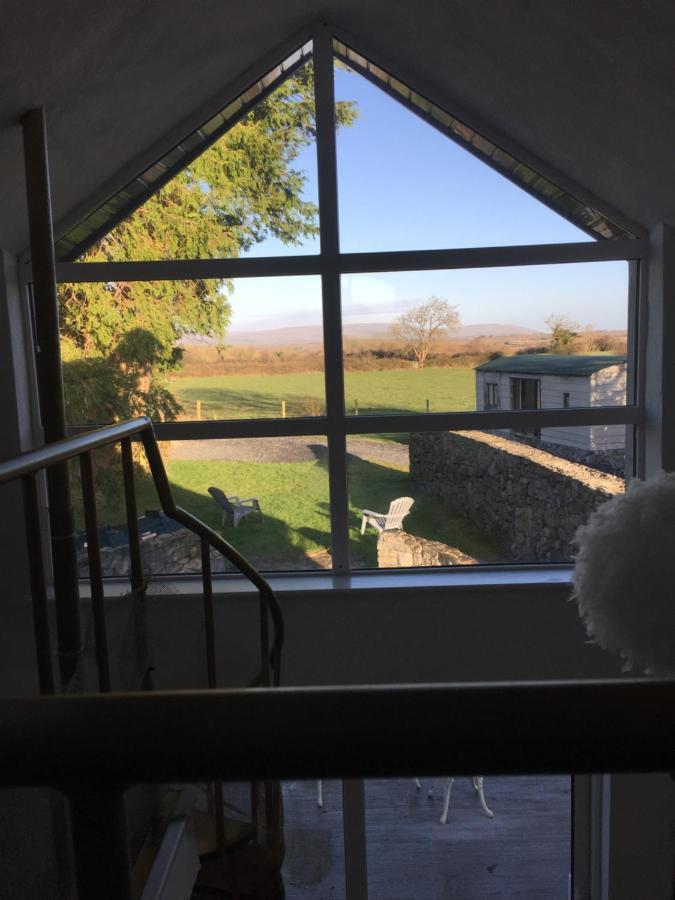 Вилла The Burren Barn Tubber Экстерьер фото