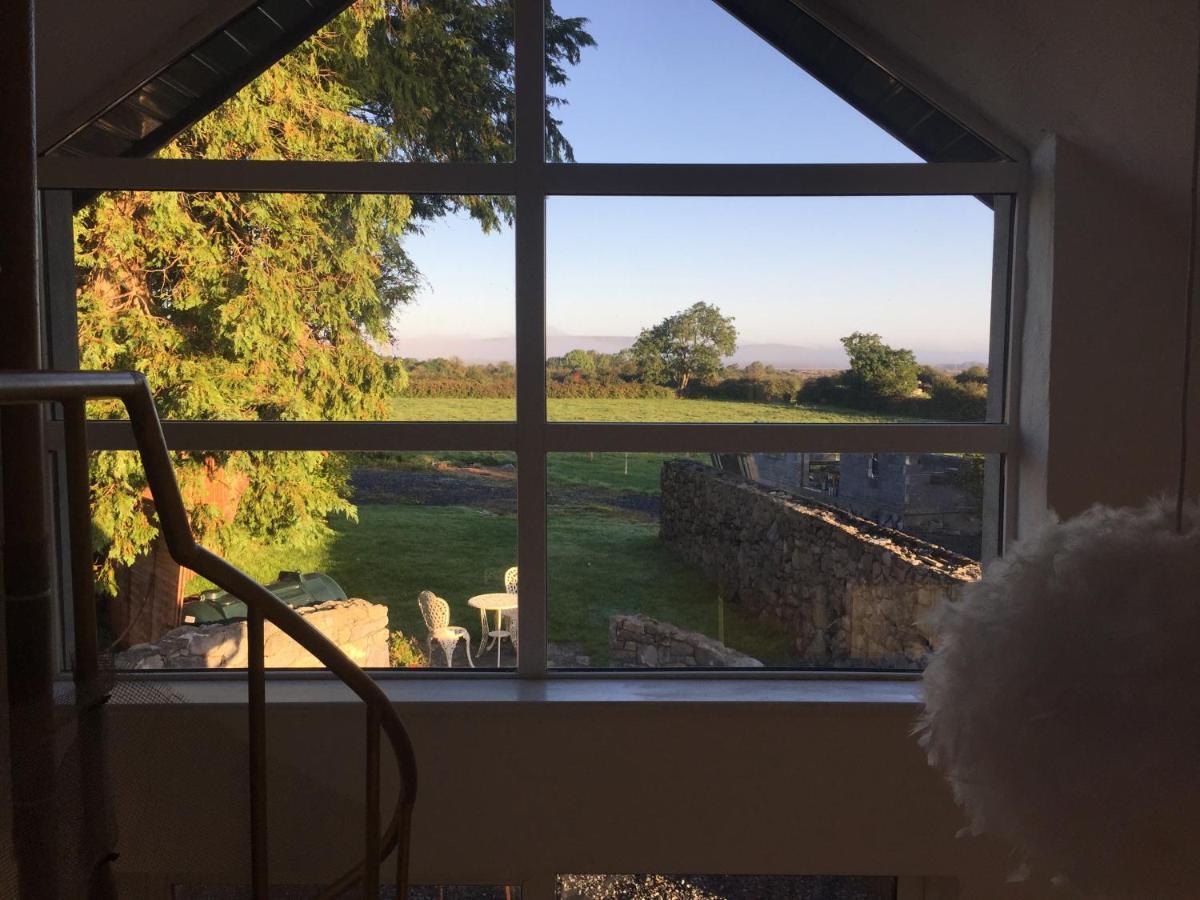 Вилла The Burren Barn Tubber Экстерьер фото